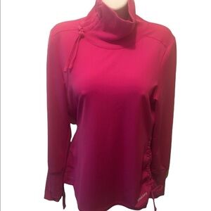 Saucony Funnel Neck Athletic Pullover Top M Cinched Hem Thumb-Holes Running